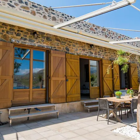 Palio Seafront House Damnoni