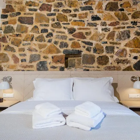 Palio Seafront House *